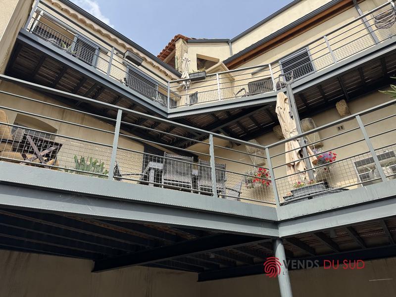 Maison - 230 m² - 6 pièces