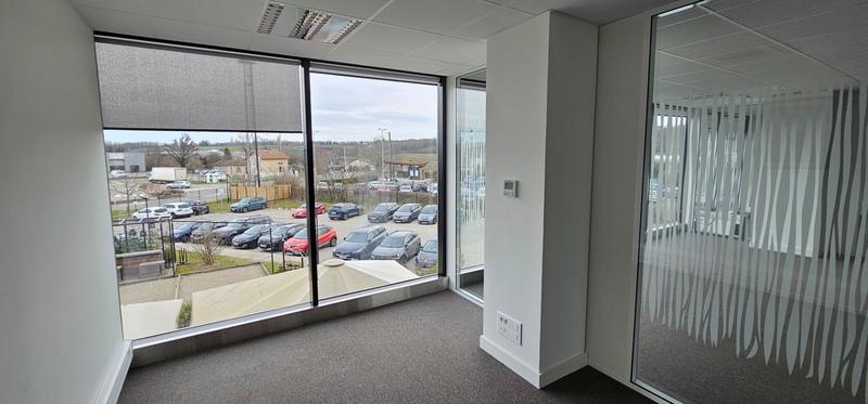 Bureau - 160 m² - 1 pièce