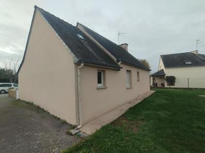 Maison traditionnelle - 90 m² - 4 pièces