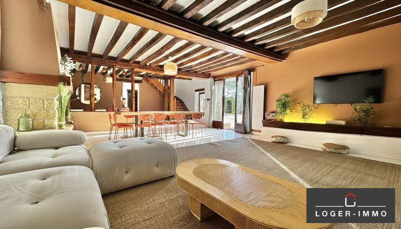 Maison - 302 m² - 9 pièces