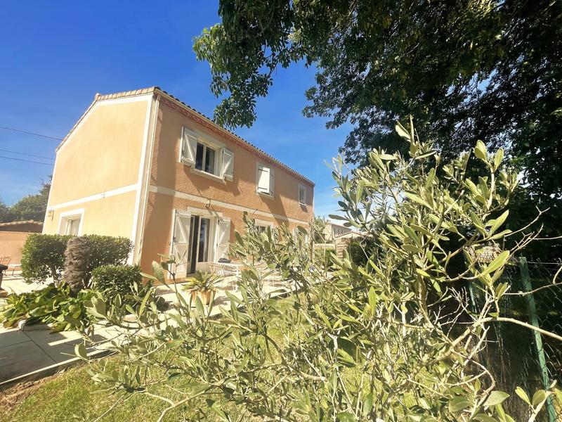 Maison - 166 m² - 7 pièces