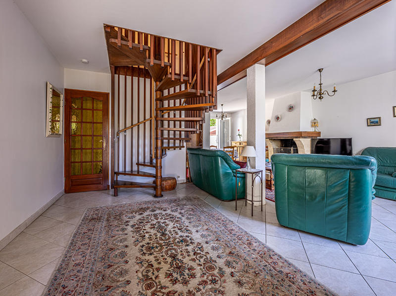 Maison - 120 m² - 5 pièces