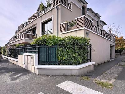 Appartement - 102 m² - 4 pièces