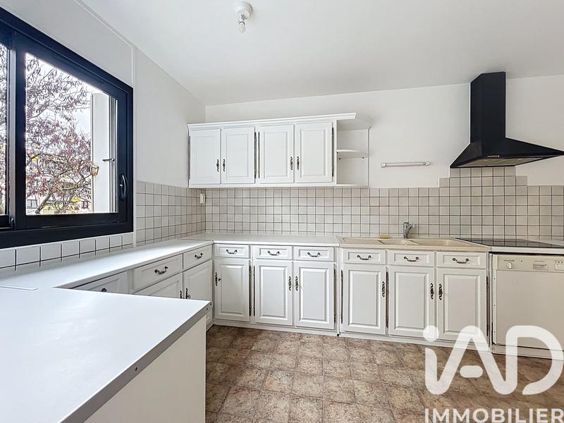 Appartement - 90 m² - 4 pièces