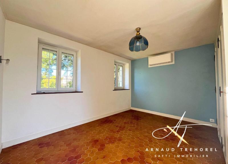 Maison - 164 m² - 8 pièces