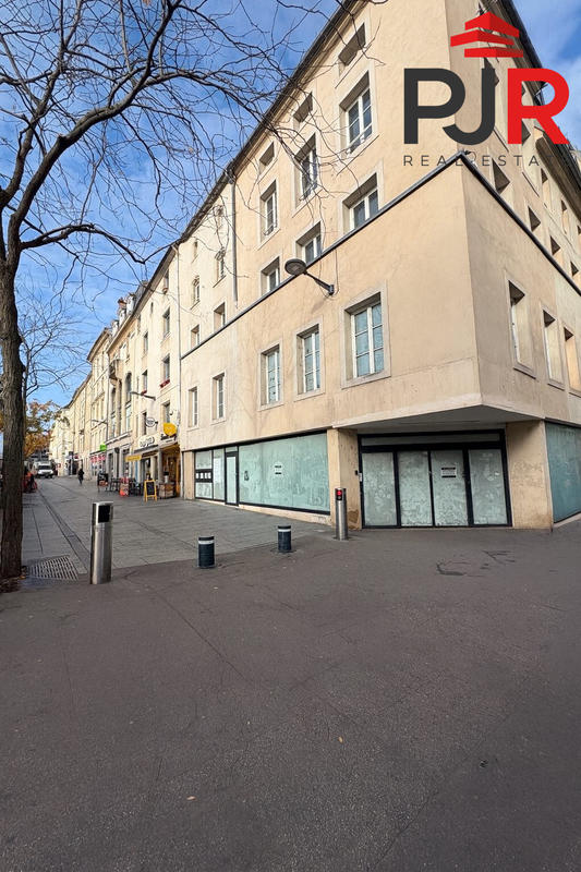 Local commercial - 549 m²