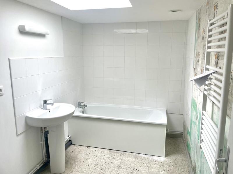 Maison - 80 m² - 5 pièces