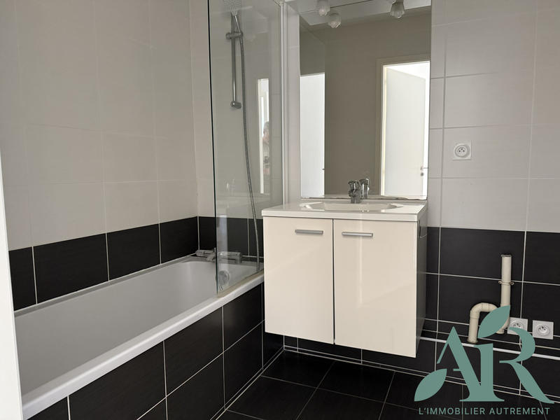 Appartement - 81 m² - 4 pièces