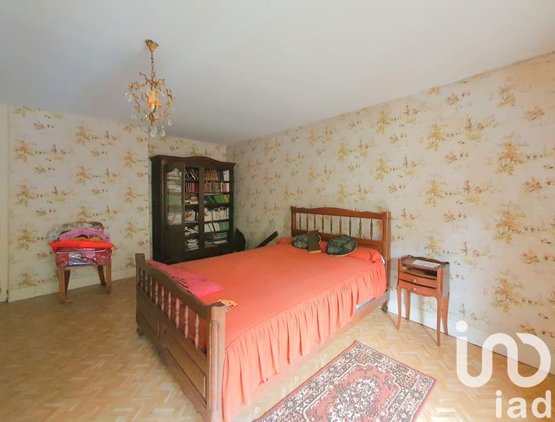 Maison - 253 m² - 9 pièces