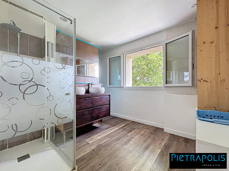 Maison - 135 m² - 6 pièces