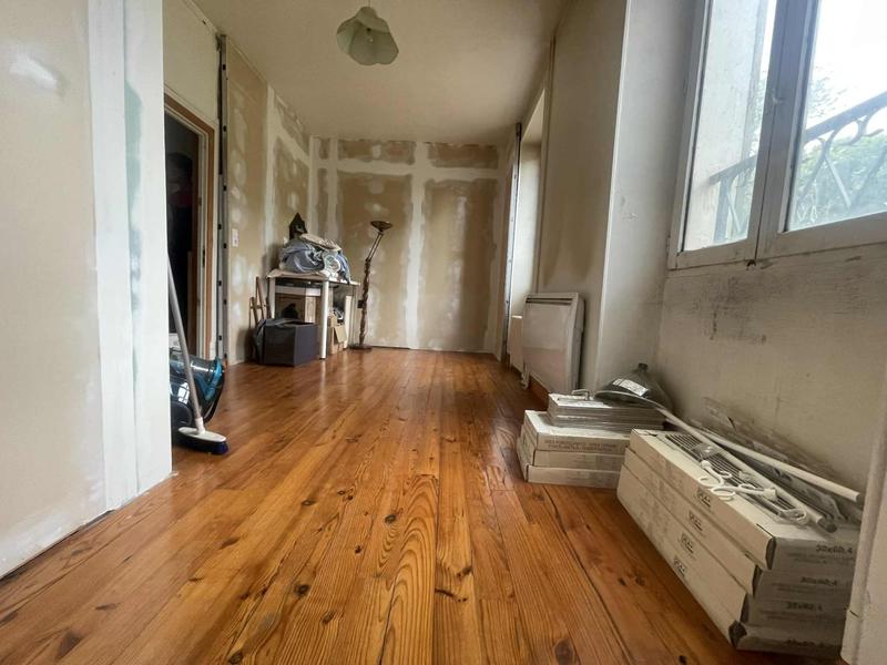 Maison - 180 m² - 7 pièces