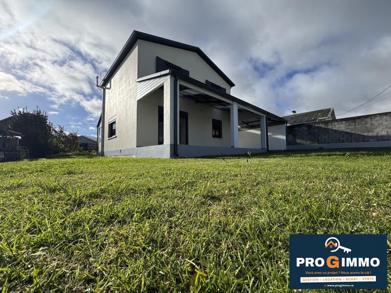 Maison traditionnelle - 90 m² - 4 pièces