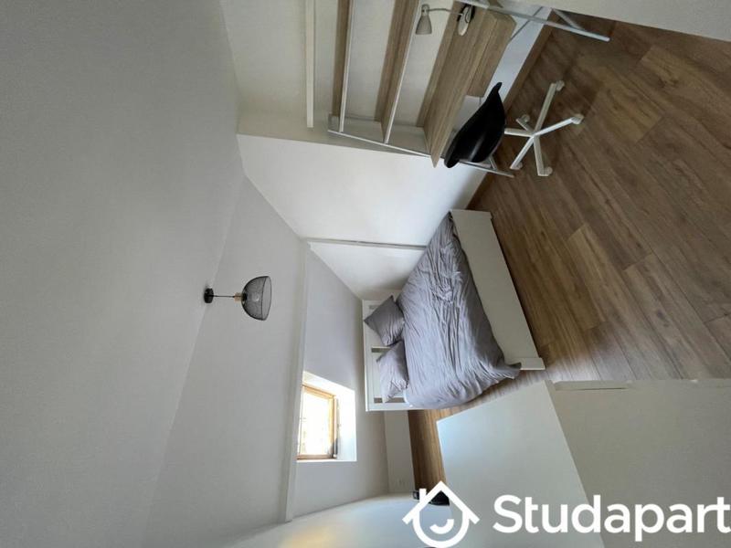 Chambre - 15 m² - 1 pièce