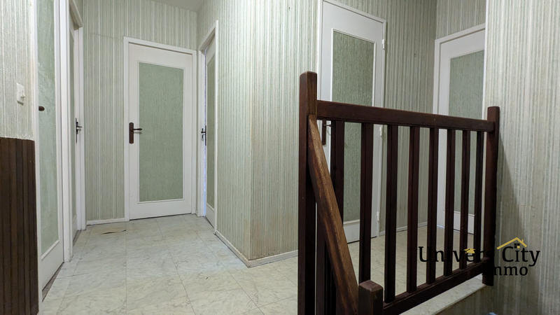 Maison - 93 m² - 4 pièces