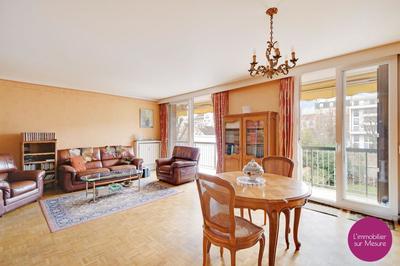 Appartement - 81 m² - 3 pièces