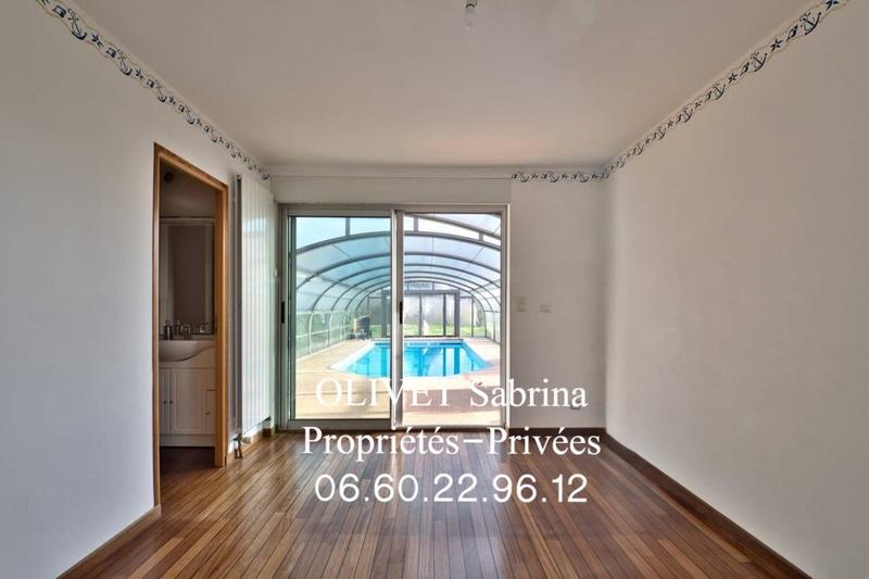 Maison - 180 m² - 7 pièces