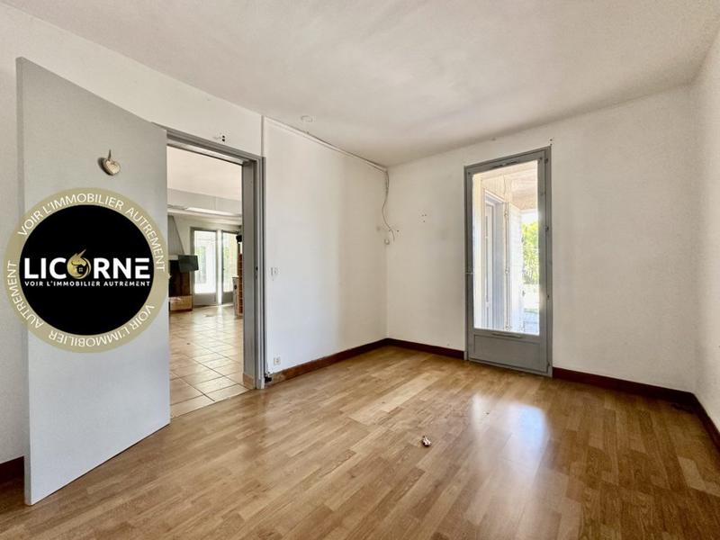 Villa - 168 m² - 9 pièces