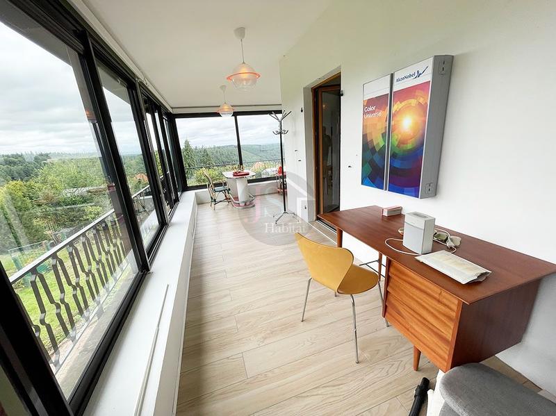 Maison - 237 m² - 6 pièces