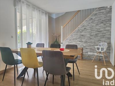 Maison - 121 m² - 5 pièces