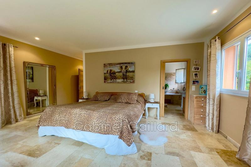 Villa - 182 m² - 5 pièces