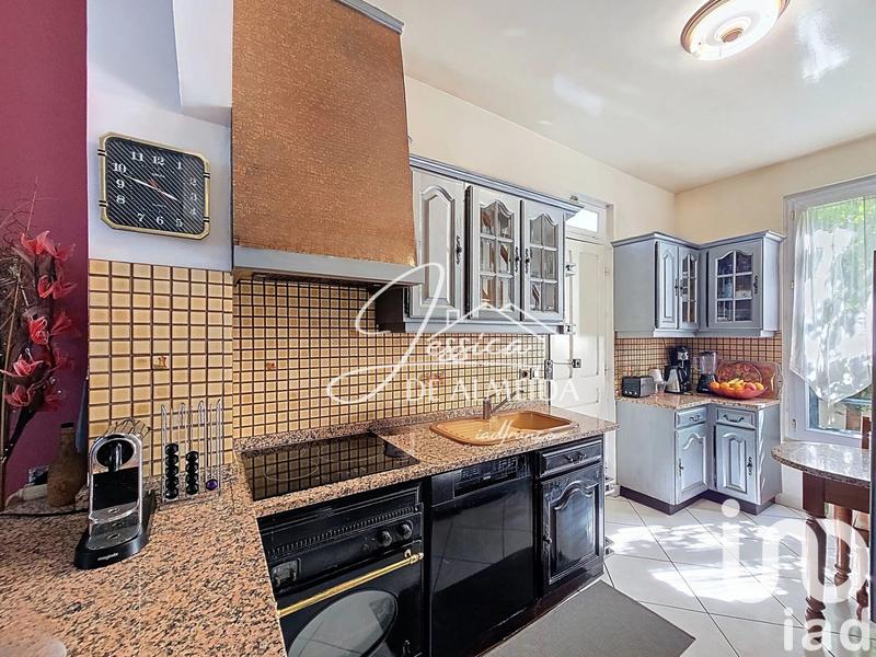 Maison - 94 m² - 5 pièces