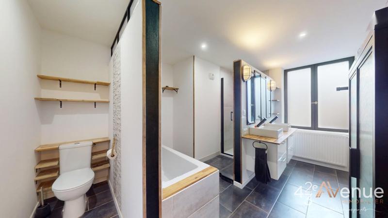 Maison - 137 m² - 7 pièces