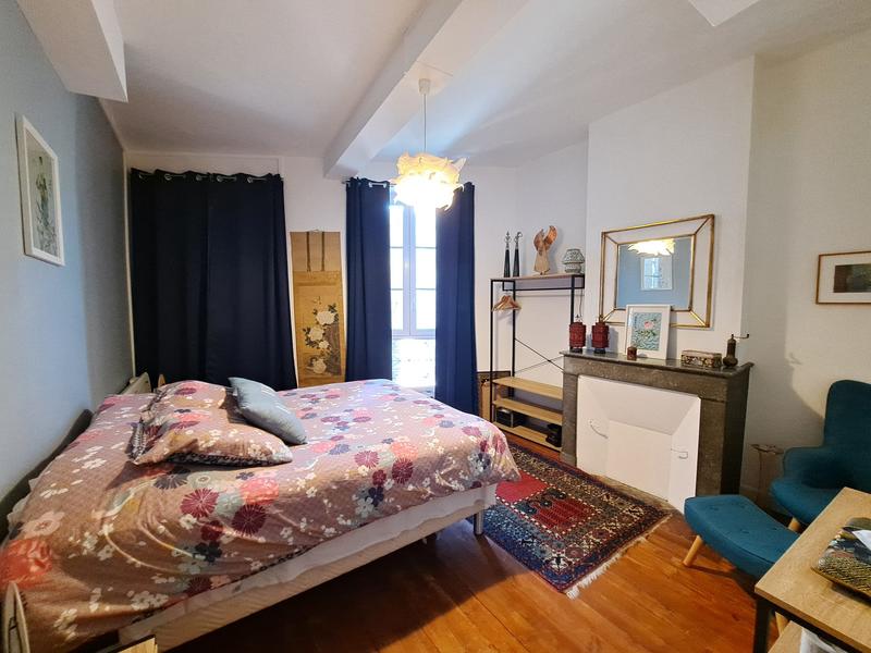 Maison - 273 m² - 10 pièces