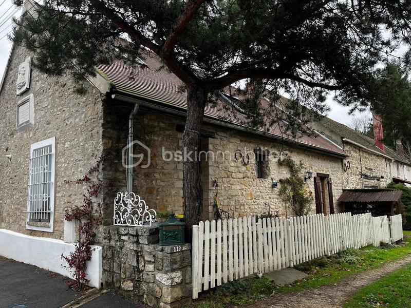 Maison de ville - 95 m² - 4 pièces