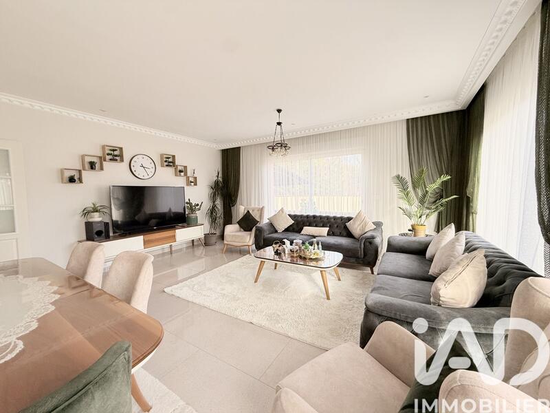 Maison - 137 m² - 5 pièces