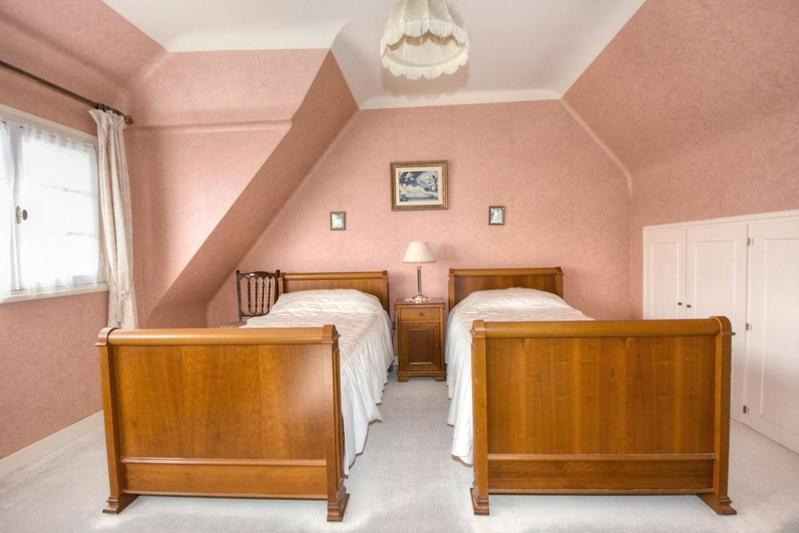 Maison - 152 m² - 8 pièces