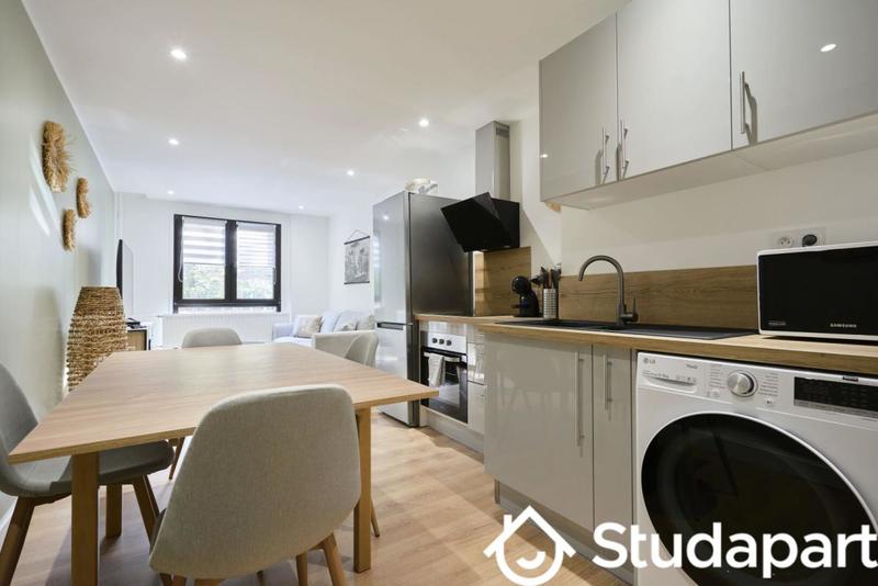 Chambre - 13 m² - 1 pièce