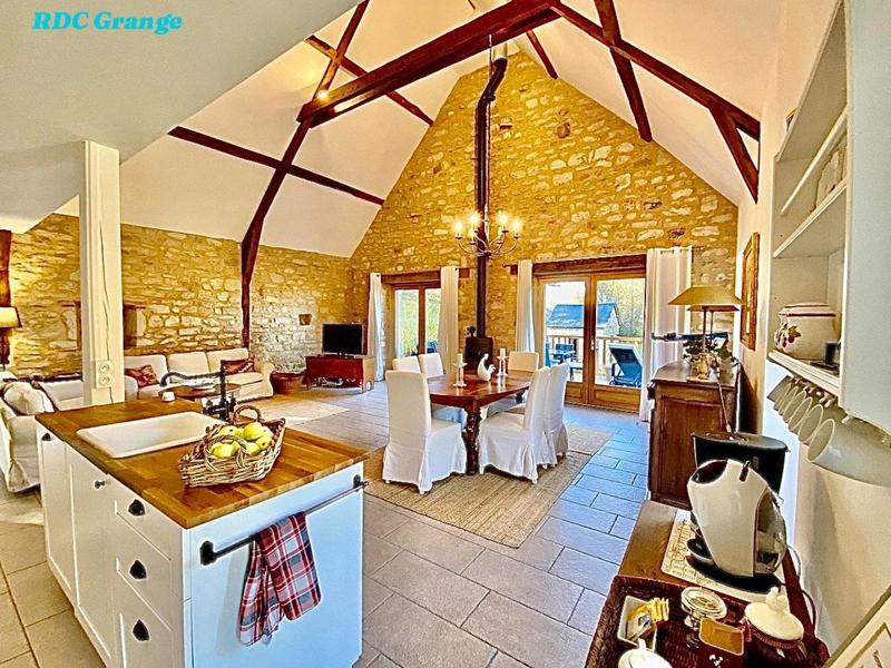 Maison - 298 m² - 9 pièces