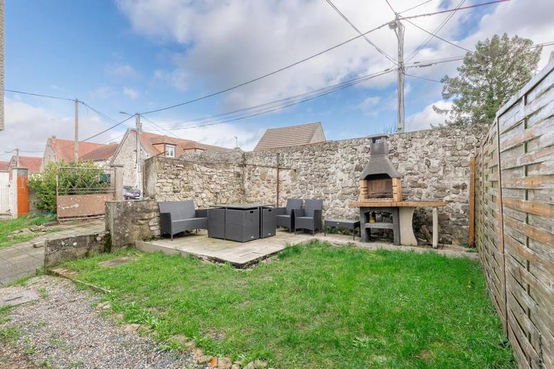 Maison de village - 94 m² - 5 pièces