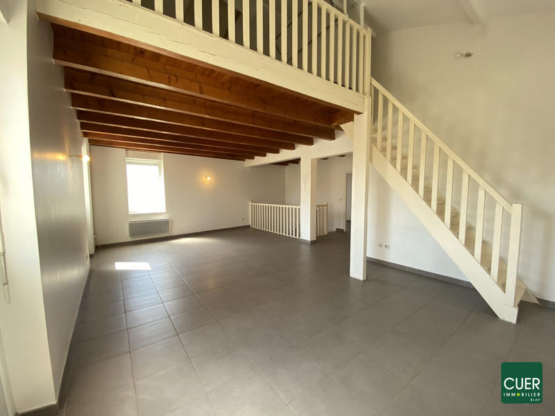 Appartement - 75 m² - 3 pièces