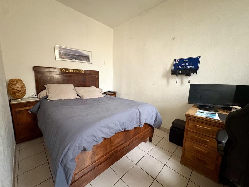 Appartement - 81 m² - 2 pièces