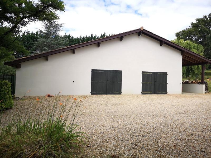 Maison - 263 m² - 9 pièces