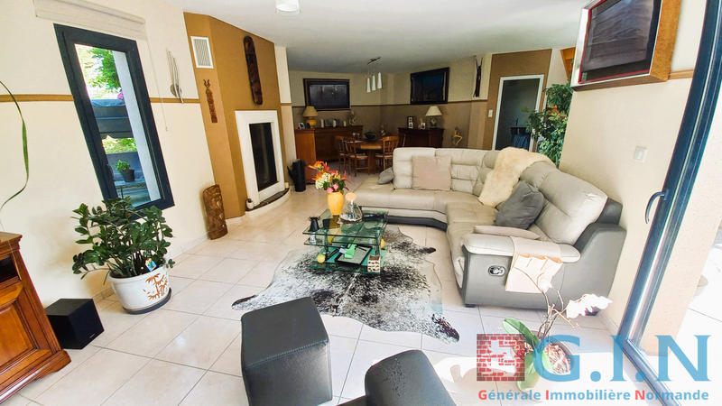 Maison - 170 m² - 7 pièces