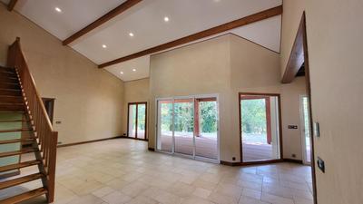 Maison - 161 m² - 8 pièces