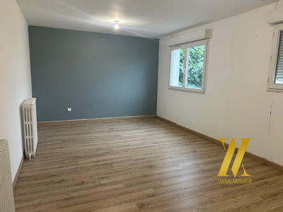 Maison traditionnelle - 180 m² - 6 pièces