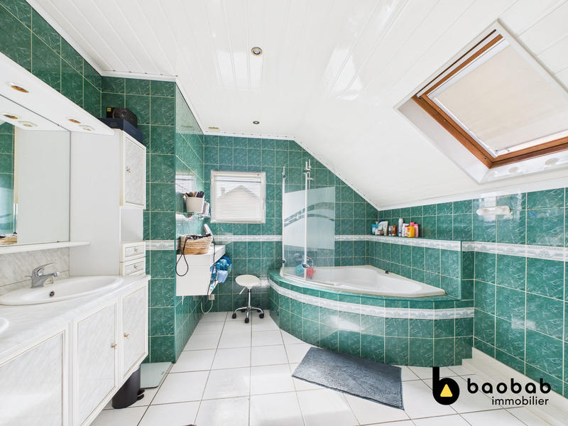 Maison - 100 m² - 4 pièces