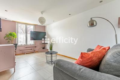 Maison - 133 m² - 6 pièces