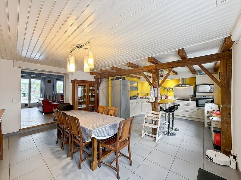 Maison - 161 m² - 5 pièces