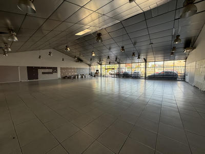 Local commercial - 434 m²