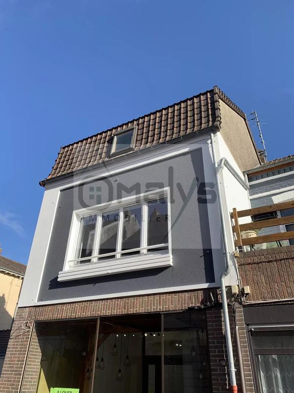 Local commercial - 120 m² - 3 pièces