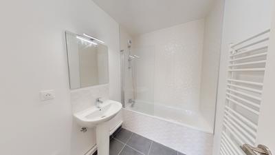 Appartement - 84 m² - 4 pièces