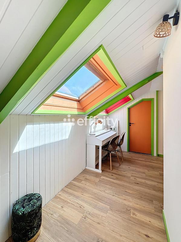 Maison - 243 m² - 5 pièces