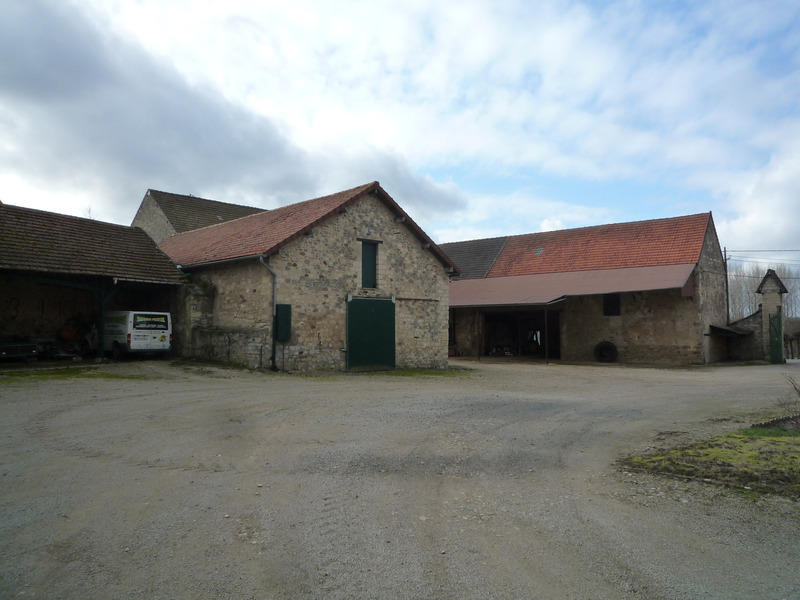 Corps de ferme - 276 m² - 12 pièces