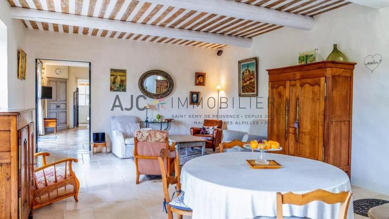 Mas - 186 m² - 4 pièces