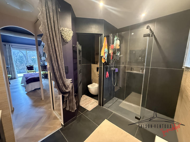 Maison - 185 m² - 7 pièces