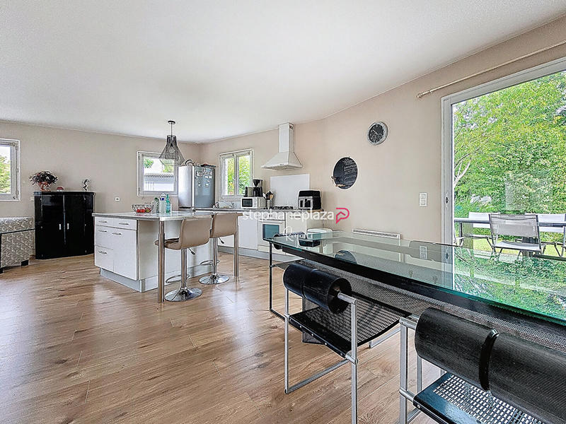 Maison - 174 m² - 6 pièces